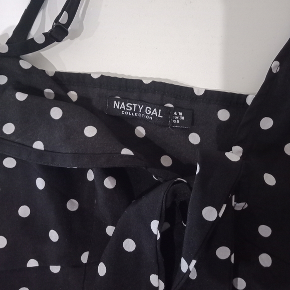 black dress - Picture 3 of 4